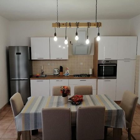 Appartement Deny à Žaborić Extérieur photo