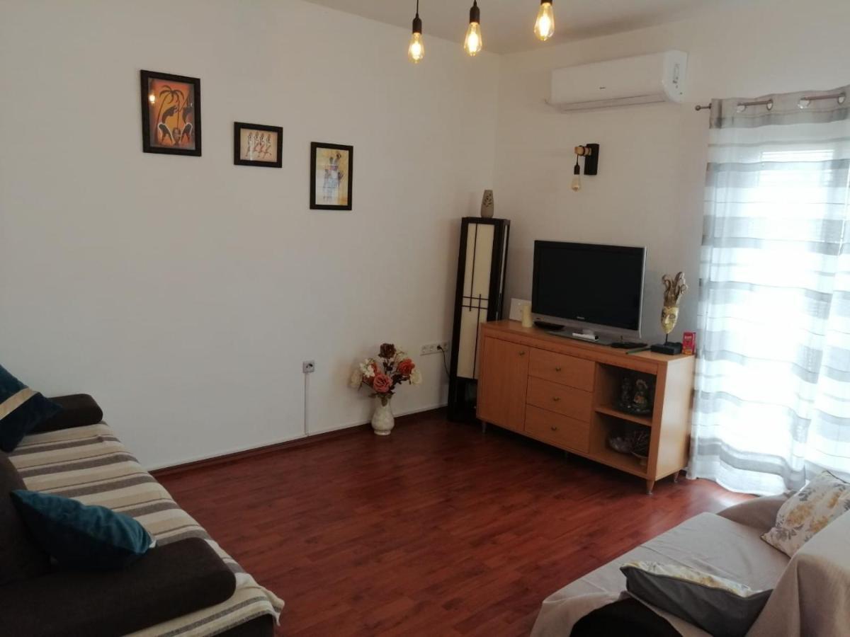 Appartement Deny à Žaborić Extérieur photo